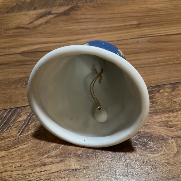 VTG village square porcelain Bell - Picture 5 of 5